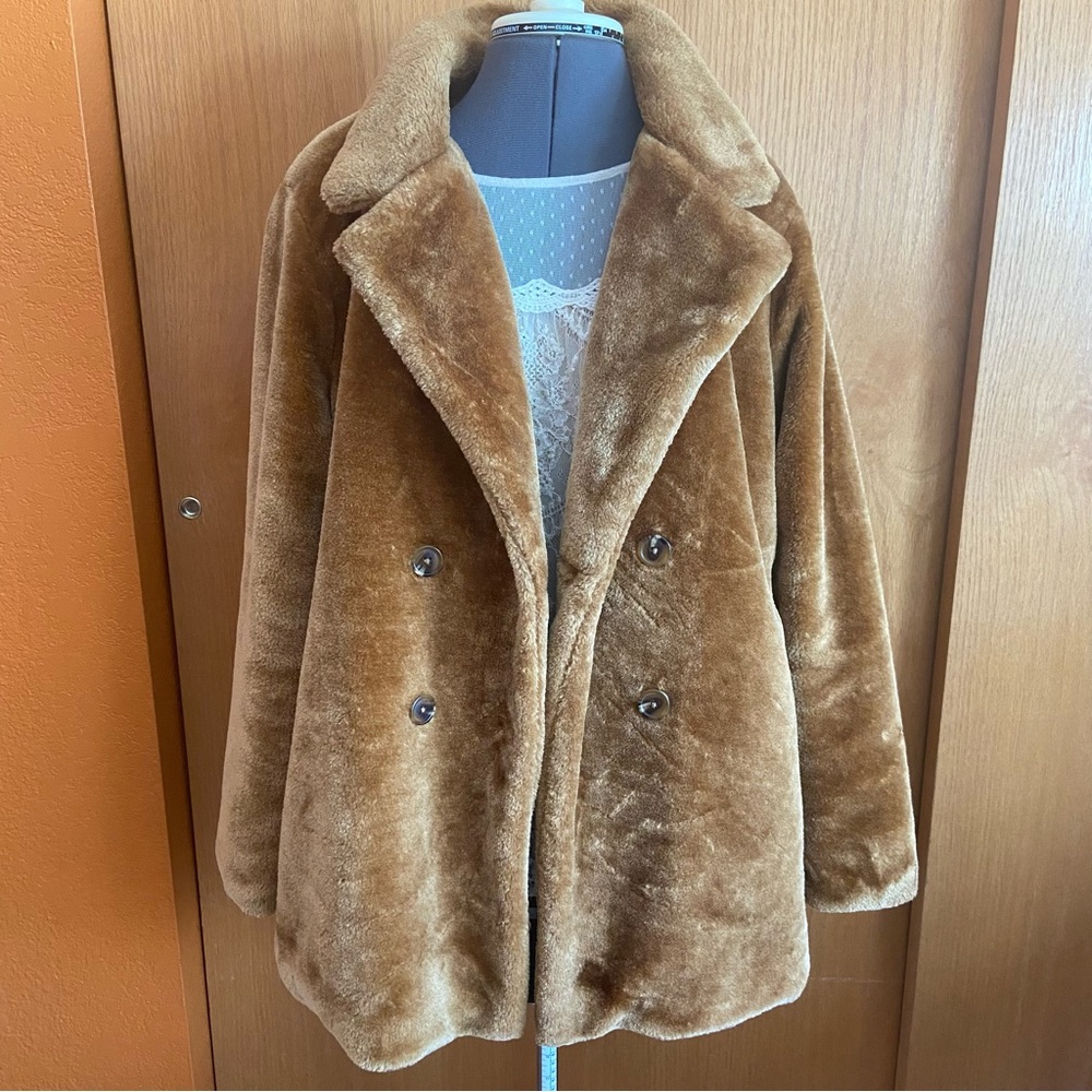 Wild Fable Faux Fur Coat - Picture 9 of 11